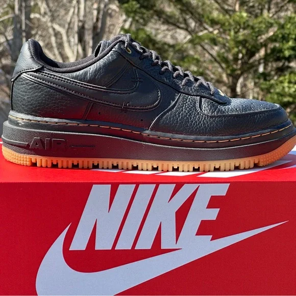 Nike Air Force 1 Luxe "Black Gum" Low-Top Casual Sneakers - Mens 9Womens 10.5